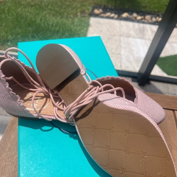 Jack Rogers “Camille Sparkle” Flats – Blush/Rose Gold – Size 6M - Picture 5 of 9